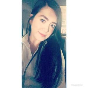 Meet your Posher, Alondra